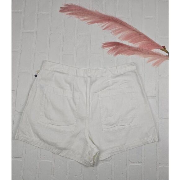 Universal Thread White Utility Shorts Size 14 - Picture 2 of 3